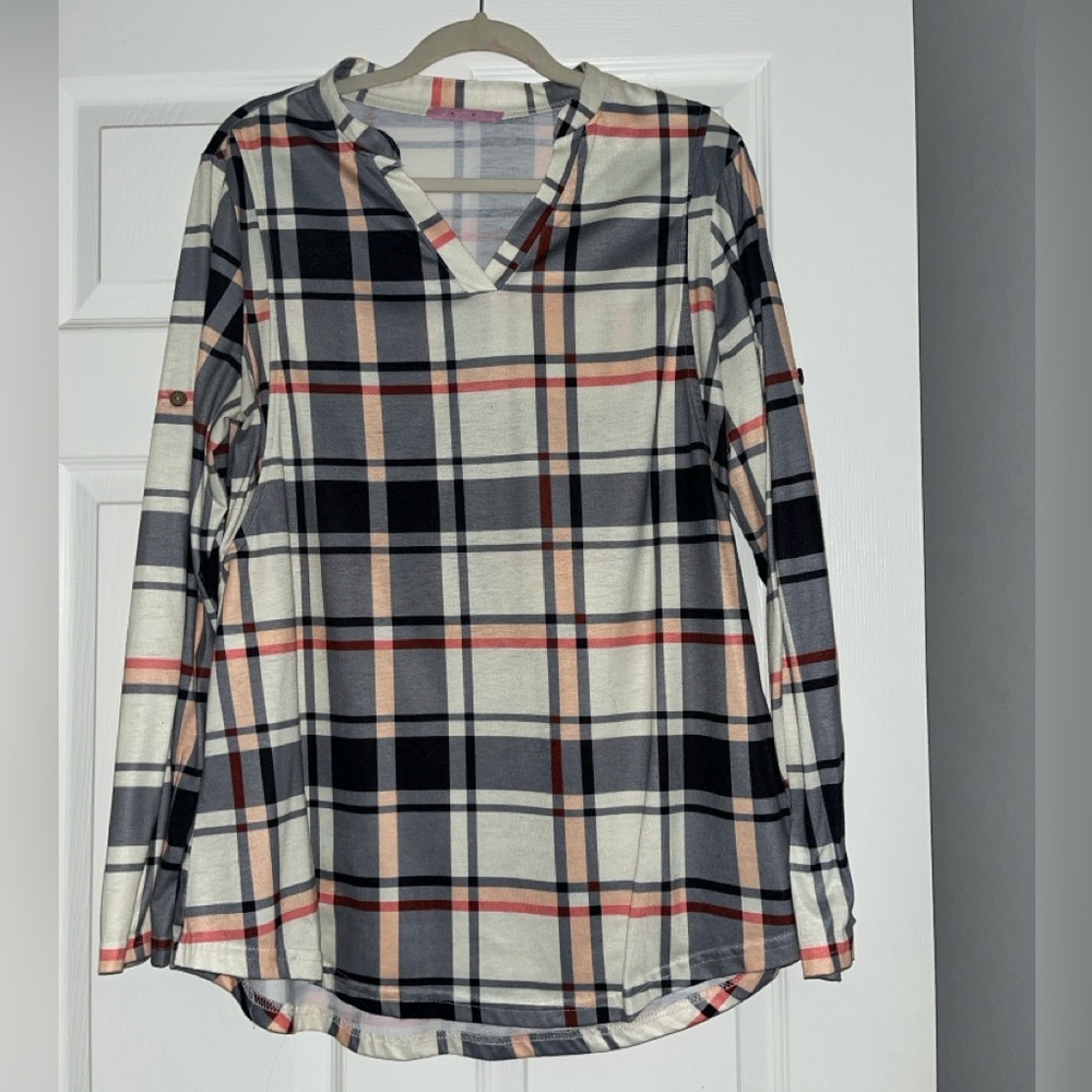 Nursing or pumping shirt